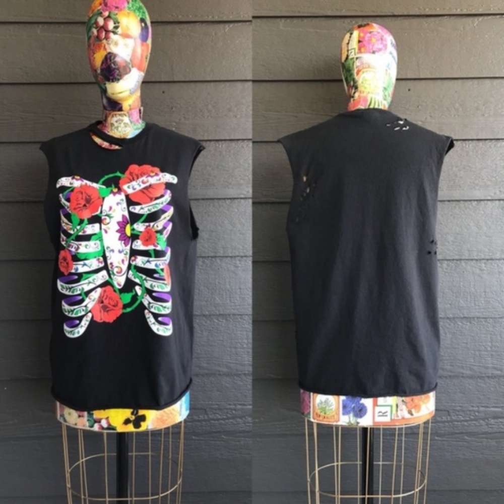 Costume Baldor Rose Thorns Floral Ribs Distressed Muscle Tank Tee